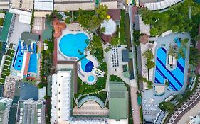 Fore Resort & Spa